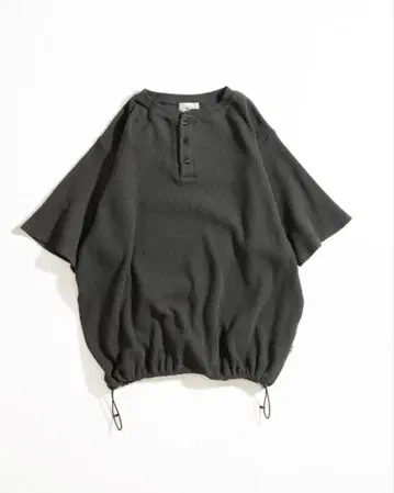 리브 짜임 다크 그레이 헨리넥 T셔츠