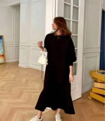 BIRTHDAY BASH 로맨틱 맨투맨 원피스 LONG BLACK