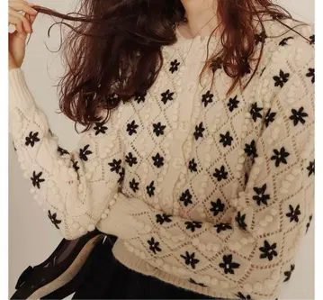 epine 폼폼 플라워 가디건