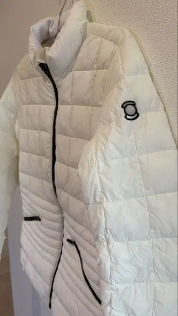 와이드 앵글 퀼팅 자켓 화이트