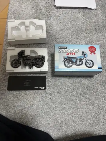 세계의 명차 시리즈 Kawasaki Z1-R (레드바론 한정판 모델)