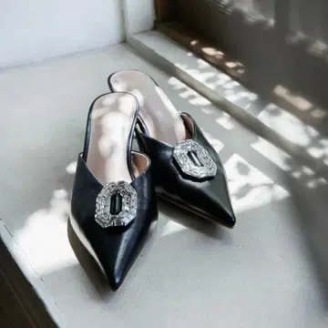 crystal embellished pointed mules