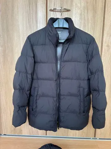 UNIQLO 파우더 소프트 다운 자켓 블랙