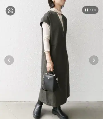 새상품급 [ SHIPS any ] V넥 원피스 베이지 정가 11,990엔