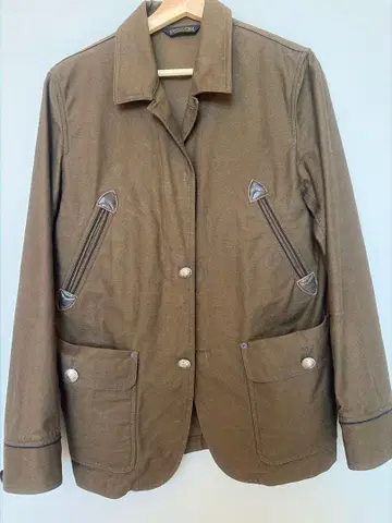 올리브색 테일러드 자켓