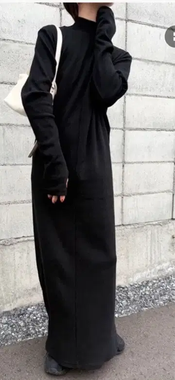 셀렉 모카 핑거 슬리브 프티 하이 리브 원피스 ZARA