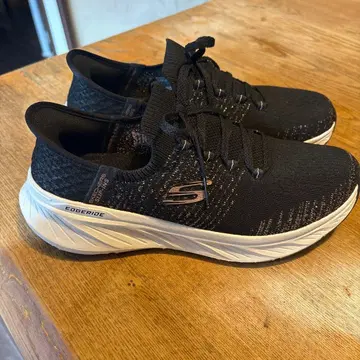 새상품급 Skechers Edge Ride 블랙 스니커즈