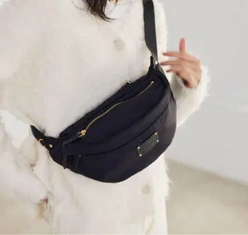 BARNYARDSTORM / 깔끔한 바디백 2