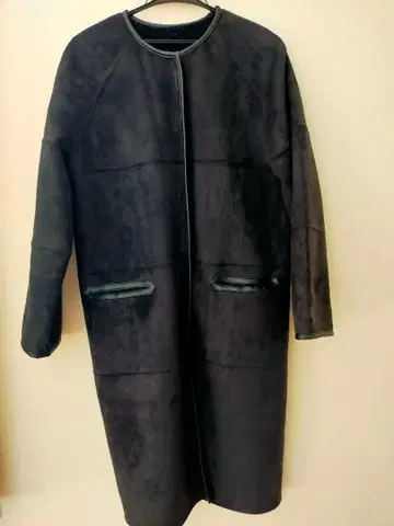 블랙 스웨이드 느낌 롱 코트