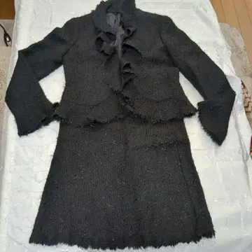 아나이 ANAYI 프릴 모헤어 수트