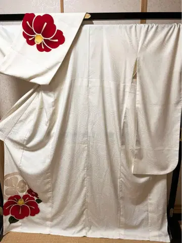 후리소데 No.30 화이트 베이스에 빨간 동백꽃 성인식 졸업식 후리소데