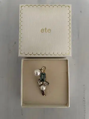 ete 펄 비쥬 이어커프