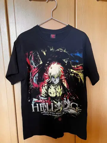 GEEKS RULE HELLING 세라스 M 사이즈 애니메이션 티셔츠