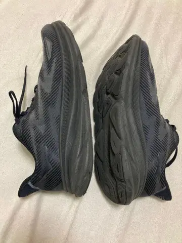 호카오네오네 클리프톤 9 와이드 wide 27.5cm