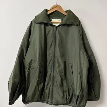 에카 소포 지퍼 벌룬 자켓 카키