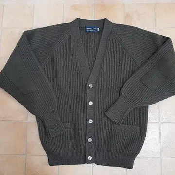 PEMBROKE ARMS 다크 그린 가디건 M