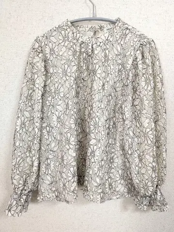 내추럴 꾸뛰르 레이스 티셔츠