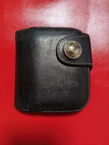 레드문 블랙 접이식 지갑 단추식