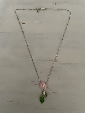 스타 주얼리 플라워 모티브 지르코니아 목걸이 핑크