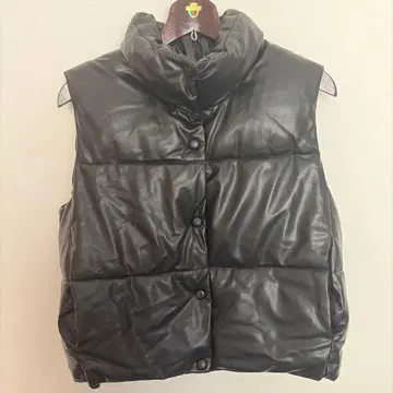 ZARA 인조 가죽 다운 베스트