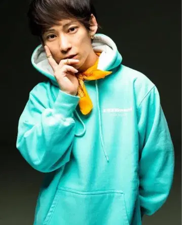 UVER 후드티 L 사이즈