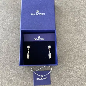 스와로브스키 귀걸이 미사용품