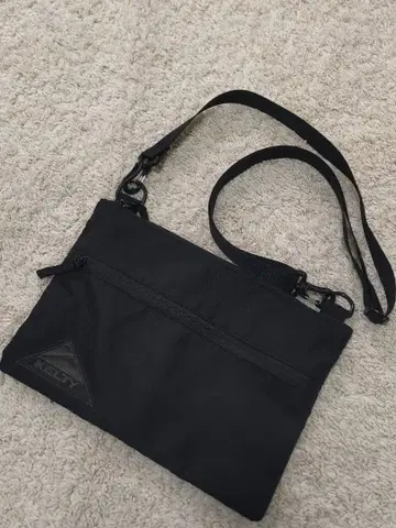 KELTY 블랙 사코슈 백