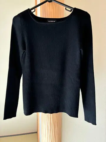 BLENHEIM 블랙 긴팔 미사용품