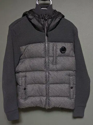 C.P.Company 그레이 다운 자켓 후드 부착 S M