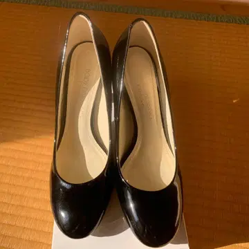 블랙 스틸레토 하이힐