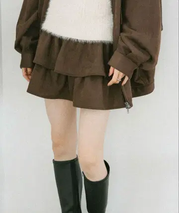 Heather 인조 가죽 프릴 미니 스커트