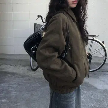 스웨이드 느낌 카라 부착 블루종 anyonemore