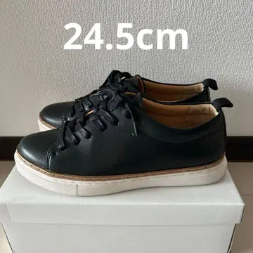 블랙 레이스업 스니커즈