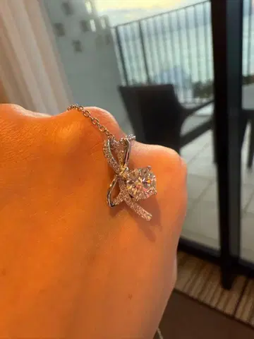 [ 새상품 ] 1.0ct 모이사나이트 리본 목걸이