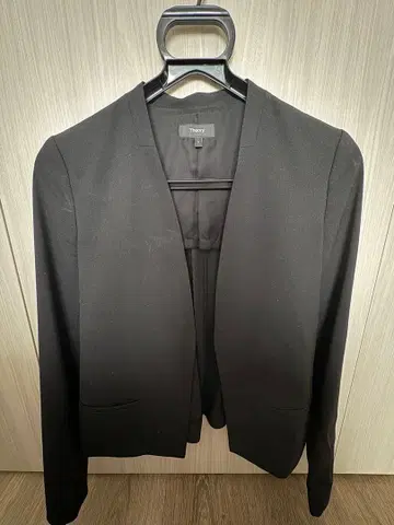 Theory 노카라 자켓 블랙 0