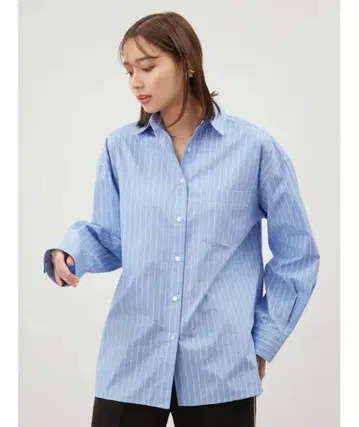 미라 오웬 커브 루즈 실루엣 와이드 셔츠 블루