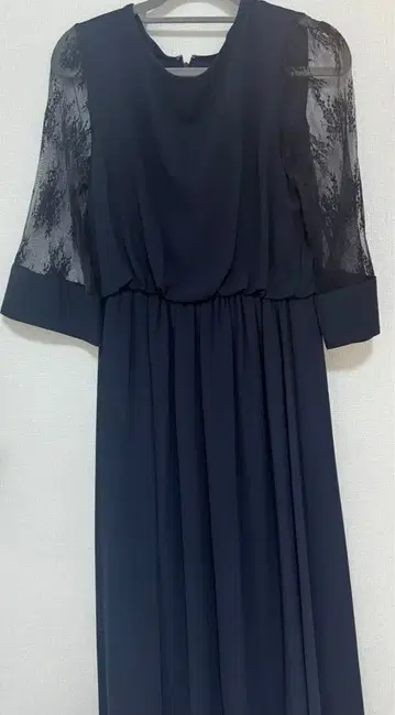 엘레강트한 네이비 쉬폰 원피스