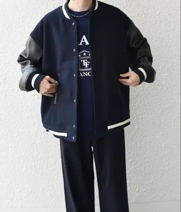 Ships any 울라이크, 가죽 바시티 자켓