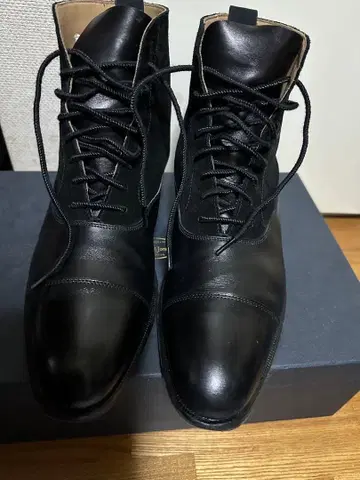 크로켓앤존스 블랙 레더 스웨이드 부츠