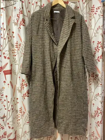 새상품 브라운 계열 체크 무늬 롱 코트 체스터 코트 L 넉넉한 핏