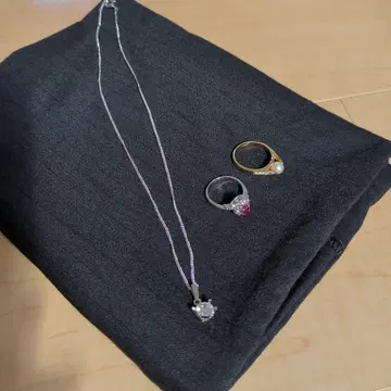 액세서리 ( 목걸이 반지 )