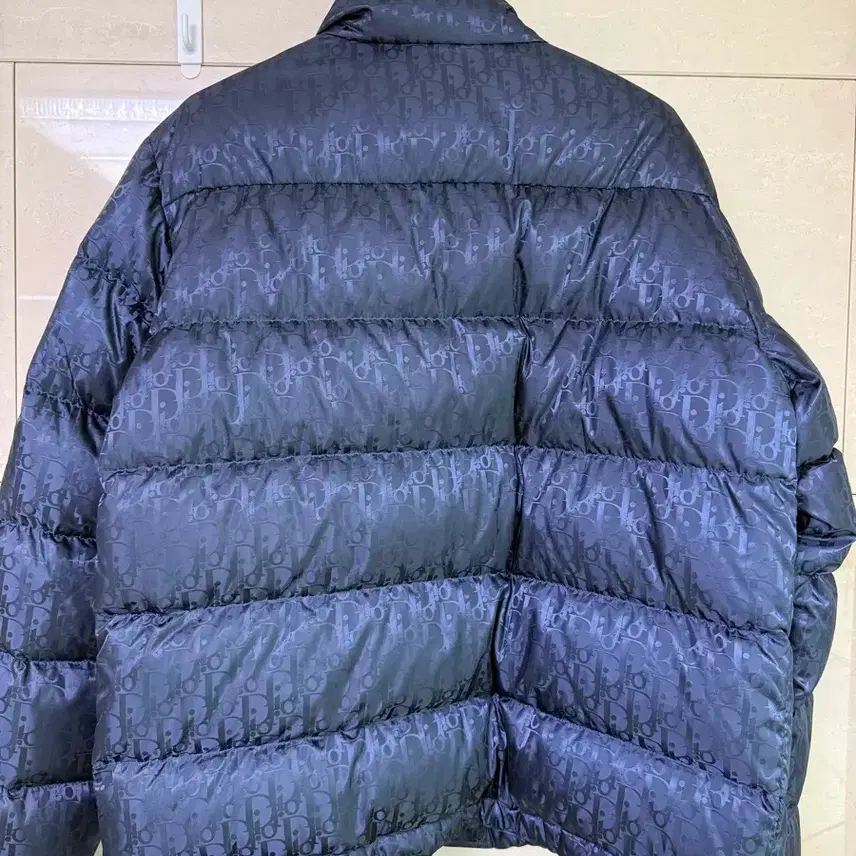 디올 (새상품) 오블리크 네이비 패딩 52size 사진 6
