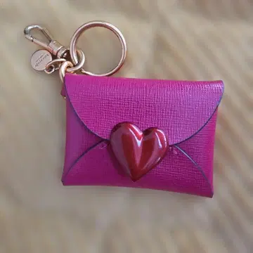 kate spade 하트 모티브 키링