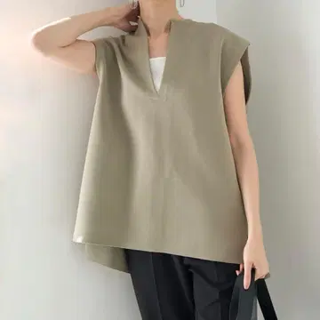 미사용 UNFILO 앙피로 [세탁 가능 경량] 형태 니트 베스트