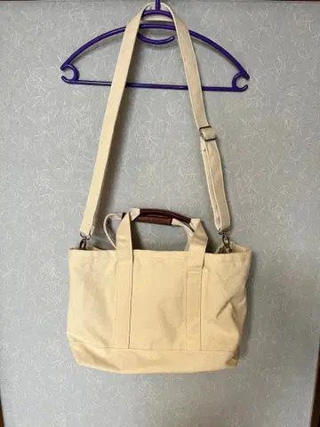 LaLaBegin A4도 들어가는 칸막이 잘 되는 토트백 화이트