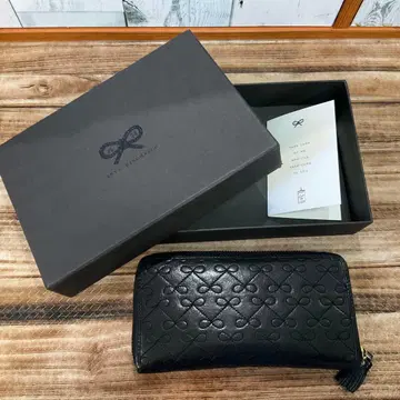 아냐 힌드마치(ANYA HINDMARCH) 지갑 블랙 리본 무늬