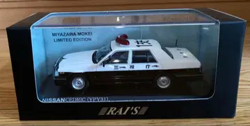닛산 세드릭 (Y31) 2002년 경찰 차량 한정판