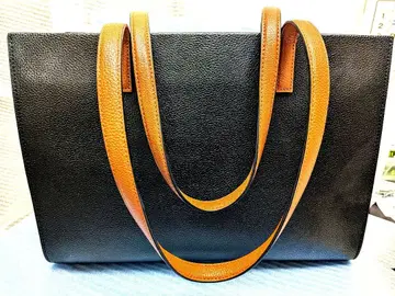 MARC JACOBS 토트백 블랙과 아이보리