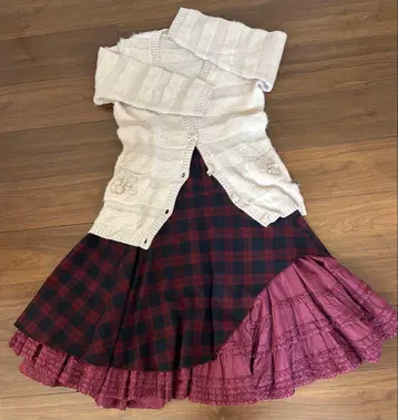 핑크하우스 체크 무늬 피코 프릴 스커트