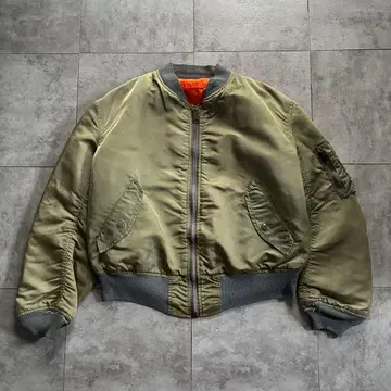 90s alpha industrys MA-1 usa제 M 사이즈